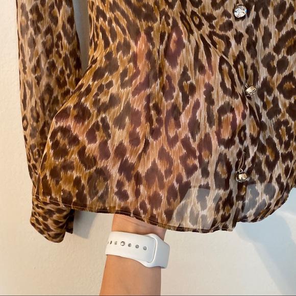 DOLCE & GABBANA leopard print sheer button up top S - Picture 4 of 12